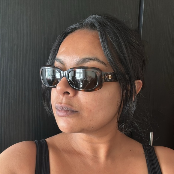 CHANEL Brown Tortoiseshell Havana Quilted Gold CC Square Tint Sunglasses - Picture 9 of 9